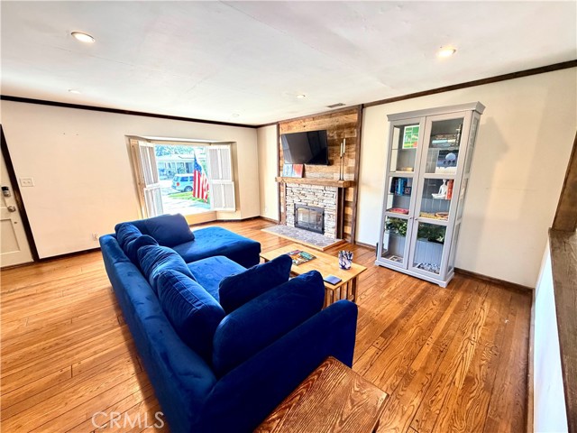 Detail Gallery Image 7 of 54 For 2925 Knoxville, Long Beach,  CA 90815 - 4 Beds | 2 Baths