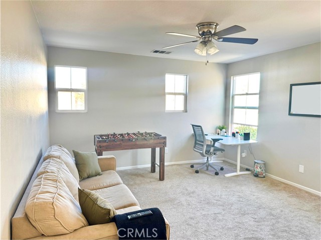 Detail Gallery Image 6 of 14 For 374 Franciscan, Oceanside,  CA 92057 - 4 Beds | 2/1 Baths