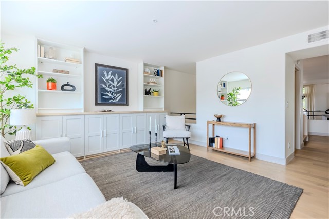 Detail Gallery Image 10 of 41 For 6913 Hannum, Culver City,  CA 90230 - 3 Beds | 3 Baths