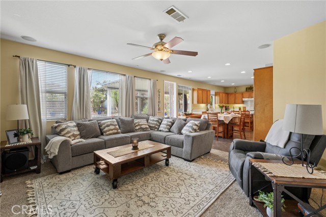 27602 Rockwood Avenue, Moreno Valley CA: https://media.crmls.org/medias/27e111dd-65a8-46de-8a40-a682f6fbf418.jpg