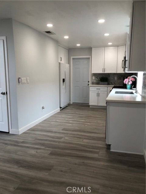 Detail Gallery Image 12 of 20 For 13333 Fox Run Rd, Victorville,  CA 92392 - 3 Beds | 2/1 Baths