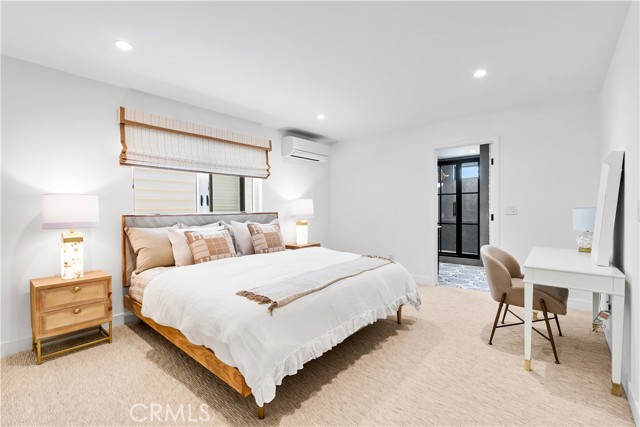 Detail Gallery Image 23 of 37 For 1817 W Bay Ave a,  Newport Beach,  CA 92663 - 2 Beds | 2/1 Baths