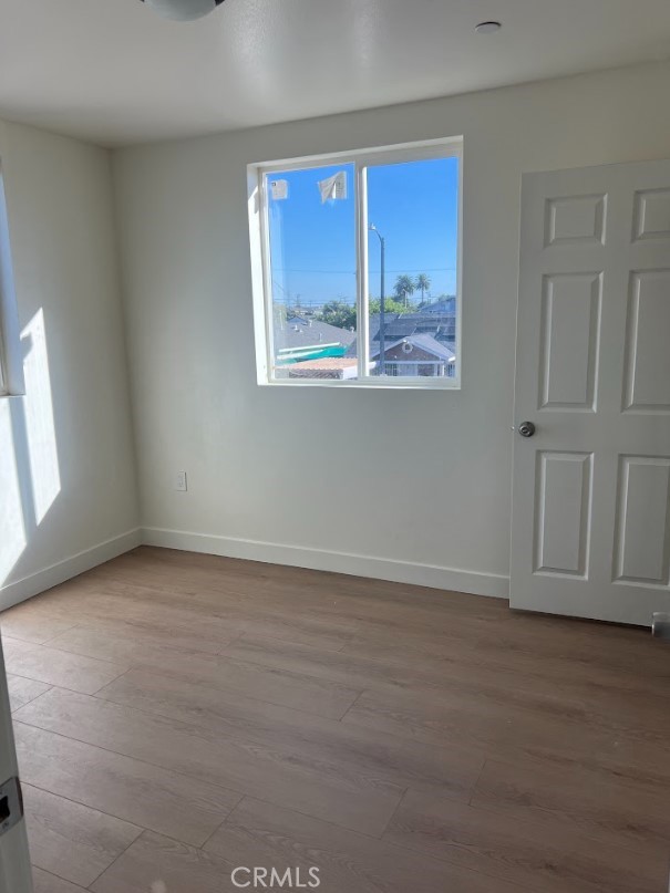 Detail Gallery Image 16 of 33 For 409 1/2 E 99th St, Los Angeles,  CA 90003 - 4 Beds | 3 Baths