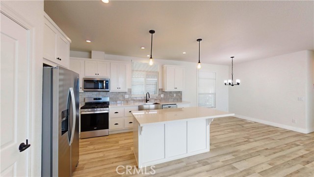 Detail Gallery Image 3 of 25 For 19350 Ward St #57,  Huntington Beach,  CA 92646 - 3 Beds | 2 Baths