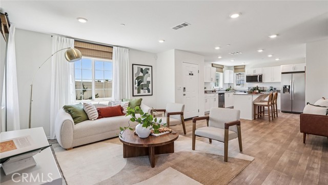 Detail Gallery Image 4 of 36 For 30968 Olas Ct, Lake Elsinore,  CA 92530 - 3 Beds | 2/1 Baths