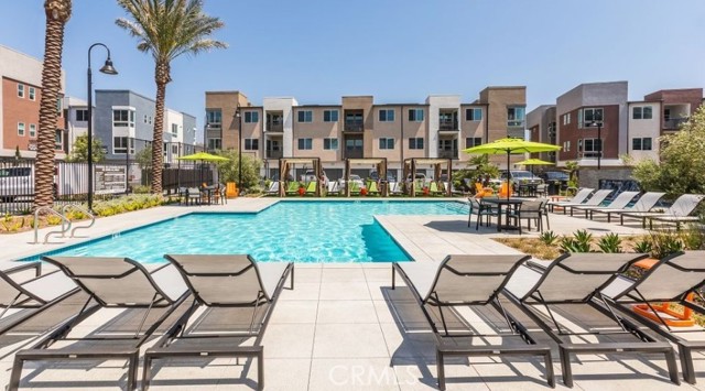 980 N Tangent Privado, Ontario CA: https://media.crmls.org/medias/27e80b3b-db16-4cae-84f2-12b8422b78b4.jpg
