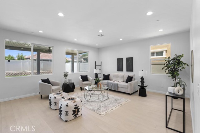 29305 Catalpa, Lake Elsinore CA: https://media.crmls.org/medias/27e83cd1-ac3d-4001-a048-819849e9084f.jpg