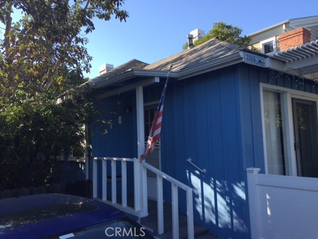 3309 Pine Avenue, Manhattan Beach, California 90266, 3 Bedrooms Bedrooms, ,2 BathroomsBathrooms,Residential,Sold,Pine,SB17053479