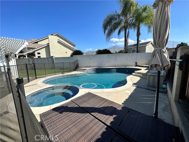 Detail Gallery Image 9 of 43 For 35251 Persimmon Ave, Yucaipa,  CA 92399 - 4 Beds | 2 Baths