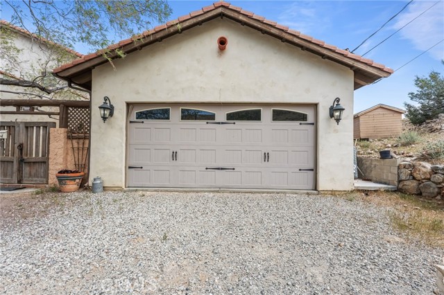 9075 Mesa Vista Street, Apple Valley CA: https://media.crmls.org/medias/27e97f4f-451e-408b-9503-176e84750976.jpg