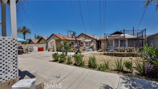 120 W Heald Avenue, Lake Elsinore CA: https://media.crmls.org/medias/27e9d2f9-b484-46d3-9167-ff4e046f430f.jpg