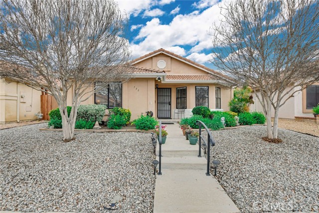 Detail Gallery Image 3 of 30 For 732 Alondra, Hemet,  CA 92545 - 2 Beds | 2 Baths