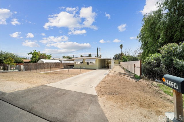 Detail Gallery Image 5 of 41 For 33124 Arbolado Ln, Lake Elsinore,  CA 92530 - 2 Beds | 2 Baths