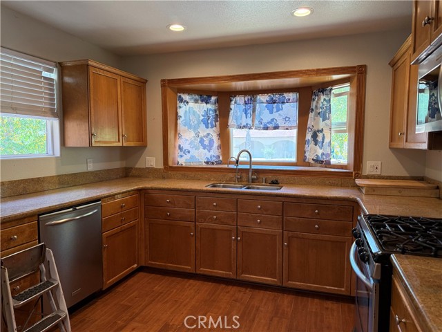 15192 Laguna Avenue, Lake Elsinore CA: https://media.crmls.org/medias/27eb4e79-f533-42b3-8d8c-cea99866f3e8.jpg