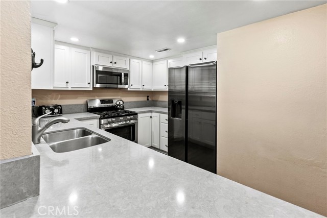 Detail Gallery Image 7 of 30 For 10 Quail Ridge Dr, Atascadero,  CA 93422 - 2 Beds | 1/1 Baths