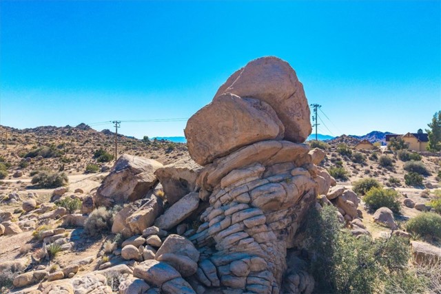 Detail Gallery Image 4 of 57 For 55499 Skyline Ranch Rd, Pioneertown,  CA 92252 - – Beds | – Baths