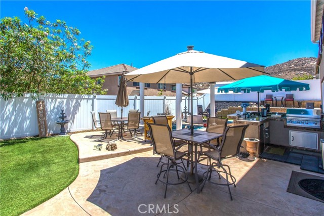 15850 Twin Lakes Dr, Moreno Valley CA: https://media.crmls.org/medias/27ebe84b-0567-4471-a676-ad2743da9ea3.jpg