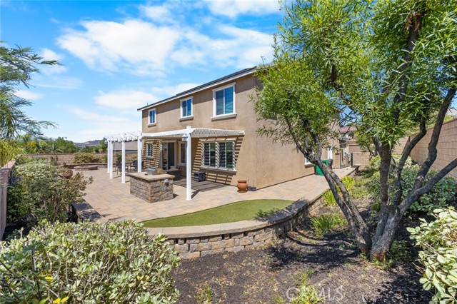 Detail Gallery Image 3 of 23 For 25589 Foxglove, Corona,  CA 92883 - 5 Beds | 3 Baths