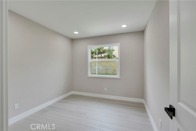Detail Gallery Image 22 of 42 For 6733 via Arroyo Dr, Buena Park,  CA 90620 - 4 Beds | 2 Baths