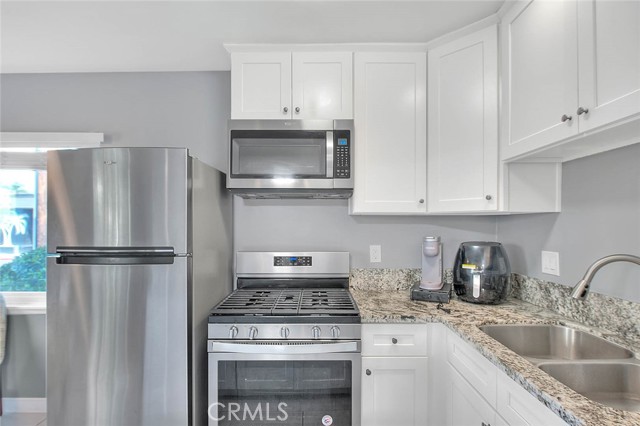 Detail Gallery Image 2 of 42 For 1280 E 4th St #1,  Long Beach,  CA 90802 - 1 Beds | 1 Baths