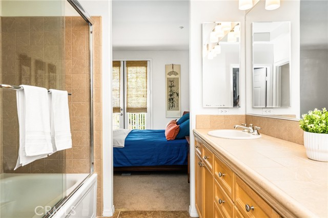 92 Chula Vista, Irvine CA: https://media.crmls.org/medias/27ed4bf5-2efb-48be-acee-5f20f8aaa9c7.jpg