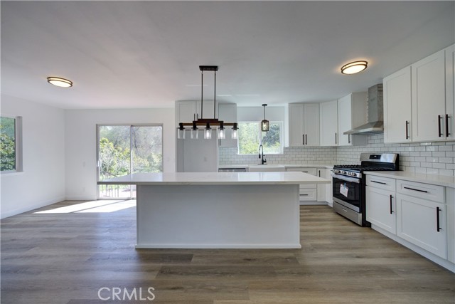 Detail Gallery Image 9 of 75 For 1550 Main St, Cambria,  CA 93428 - 7 Beds | 5/1 Baths