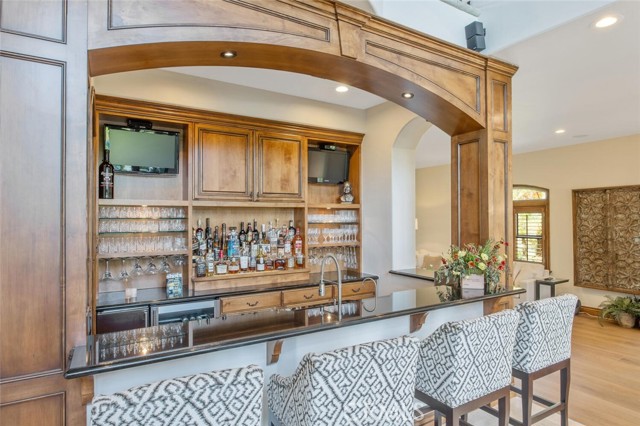 25769 Oak Leaf Court, Valencia CA: https://media.crmls.org/medias/27eee418-95ea-446b-9219-be0f1f5eec75.jpg