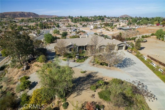 23641 ROSE QUARTZ Drive, Perris CA: https://media.crmls.org/medias/27efe870-17ae-45f1-ab0e-9183fd819a03.jpg