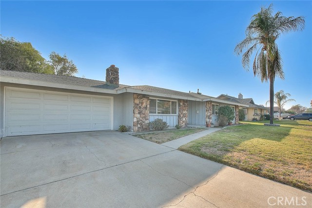 Detail Gallery Image 4 of 36 For 453 E Home St, Rialto,  CA 92376 - 3 Beds | 2 Baths