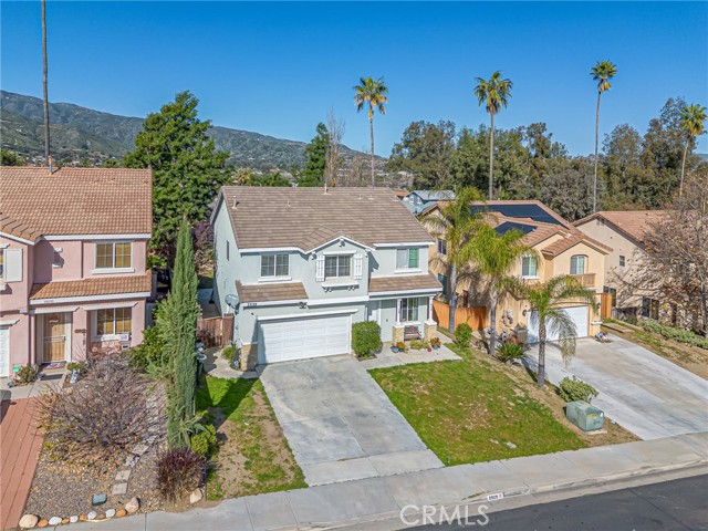 Detail Gallery Image 3 of 35 For 33129 Shoreline Dr, Lake Elsinore,  CA 92530 - 5 Beds | 3 Baths