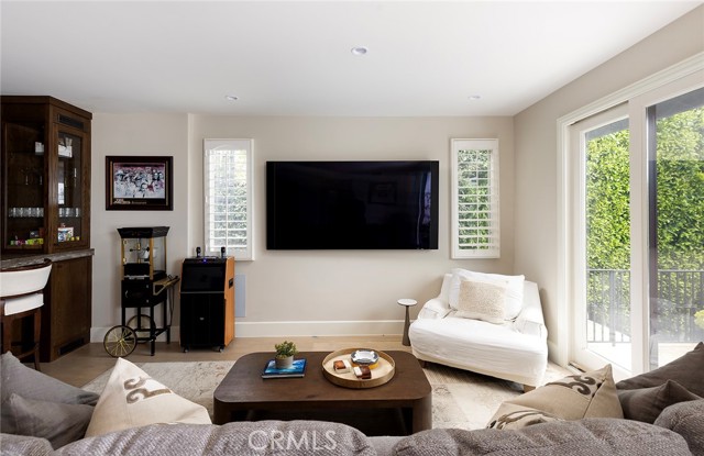 420 De Sola Terrace, Corona del Mar CA: https://media.crmls.org/medias/27f0edf9-5af7-45d4-9dfa-fb36486a3beb.jpg