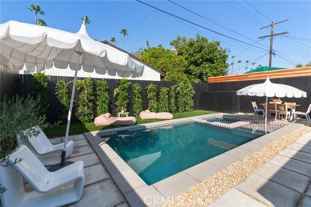 3923 Revere Avenue, Los Angeles CA: https://media.crmls.org/medias/27f11975-32d7-4b48-94e7-0bcaa32d2fe0.jpg