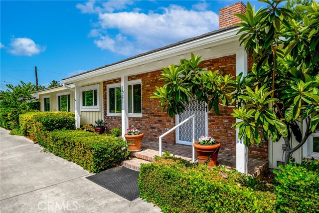 1521 Marendale Lane, Arcadia CA: https://media.crmls.org/medias/27f12f67-d605-46dc-92e4-7f8136fa3481.jpg