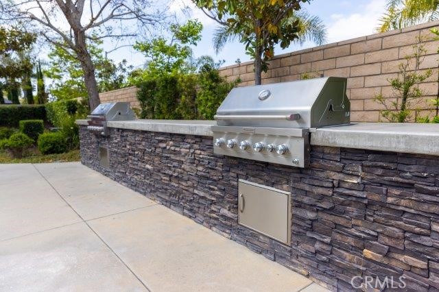 27f16cbf B0be 45f6 838e 61f838be335d