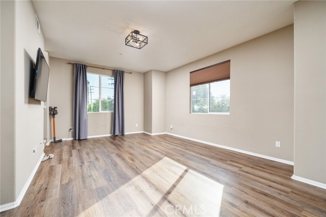 MLS #CV25265170 image #7