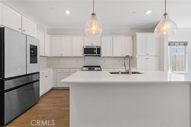 1754 N Aster Lake Road, Hanford CA: https://media.crmls.org/medias/27f2a0f5-007b-4e4c-8da9-cbbc8b297b0a.jpg