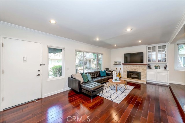 5660 Etiwanda Avenue, 5 photo 6