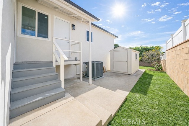 Detail Gallery Image 39 of 47 For 922 E Edgecomb, Covina,  CA 91724 - 5 Beds | 2 Baths