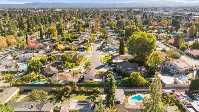 Detail Gallery Image 52 of 62 For 10215 Casaba, Chatsworth,  CA 91311 - 5 Beds | 3/1 Baths