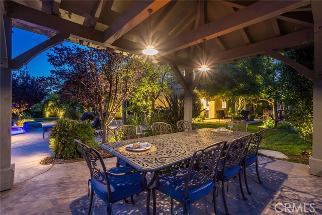 17138 Hickory Ridge Court, Canyon Country CA: https://media.crmls.org/medias/27f4e8c5-377d-4a1a-a86b-a42a2dbe5528.jpg