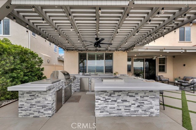 Detail Gallery Image 11 of 60 For 18348 Cachet, Canyon Country,  CA 91350 - 5 Beds | 5 Baths