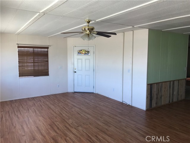 Detail Gallery Image 6 of 24 For 1555 Santa Susana Dr, Hemet,  CA 92543 - 2 Beds | 2 Baths
