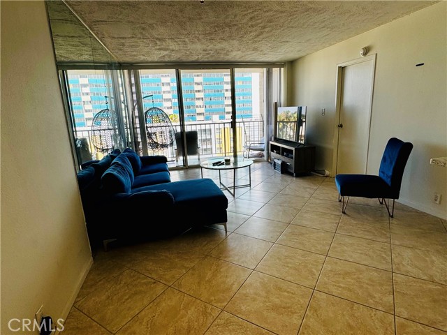 Detail Gallery Image 4 of 20 For 1750 E Ocean Bld #803,  Long Beach,  CA 90802 - 1 Beds | 1 Baths