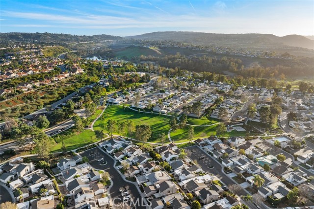 28161 Teton Court, Laguna Niguel CA: https://media.crmls.org/medias/27f7db69-366b-46bd-b4f8-f5900123b76c.jpg