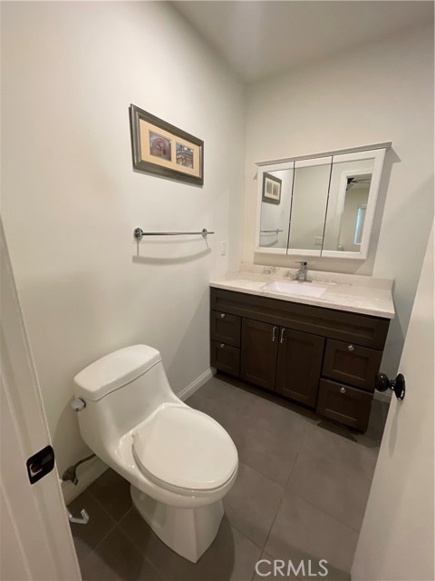 6529 Aura Avenue, Reseda CA: https://media.crmls.org/medias/27f809fb-b261-4777-8b6e-c29e3fdb24ba.jpg