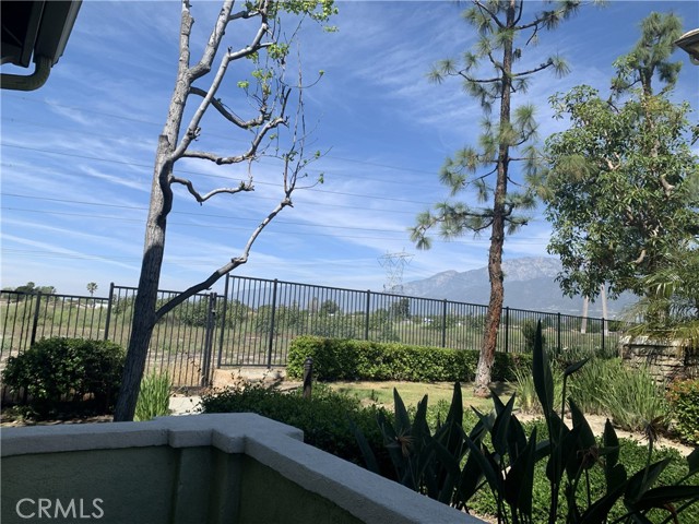 Detail Gallery Image 8 of 53 For 7744 Chambray Pl #3,  Rancho Cucamonga,  CA 91739 - 3 Beds | 2/1 Baths