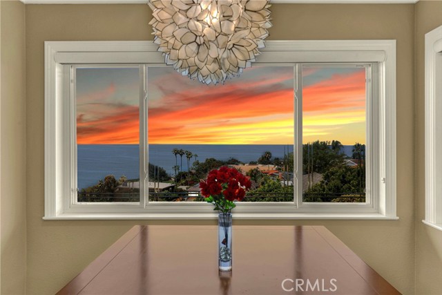 21692 Ocean Vista Drive, Laguna Beach CA: https://media.crmls.org/medias/27f89e13-ad76-40b9-b12c-27a393f8fcc9.jpg