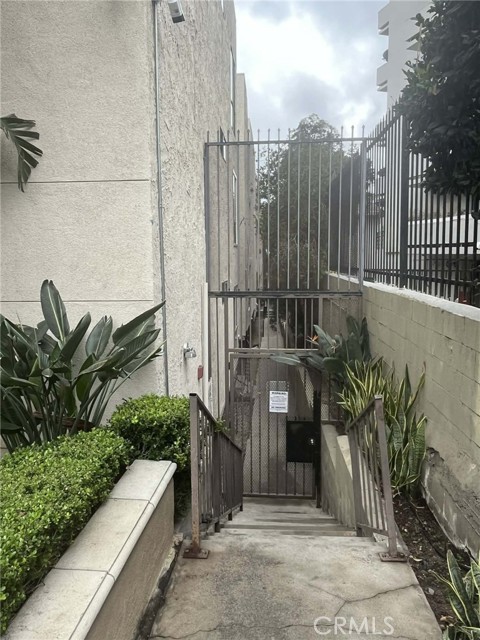 Detail Gallery Image 10 of 10 For 7230 Franklin Ave, Los Angeles,  CA 90046 - – Beds | – Baths