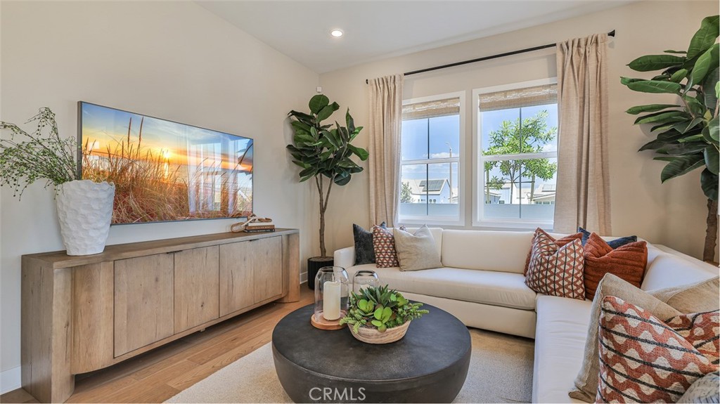 MLS #SR25265349 image #6