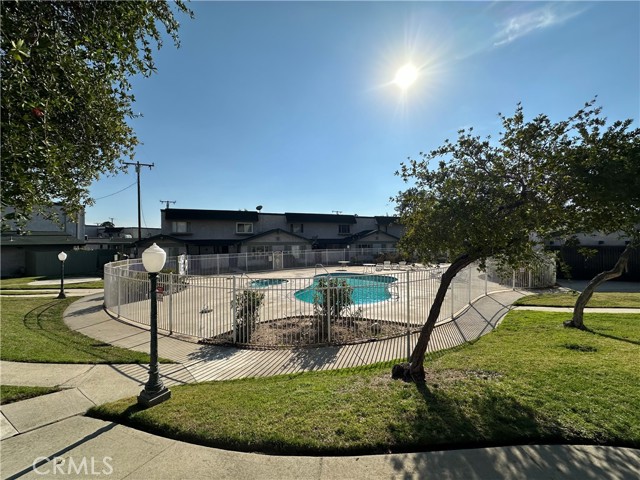 Detail Gallery Image 10 of 64 For 3600 Mountain Ave 12f,  San Bernardino,  CA 92404 - 2 Beds | 1/1 Baths